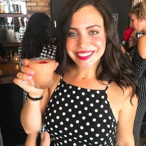 Meet your Posher, Danielle